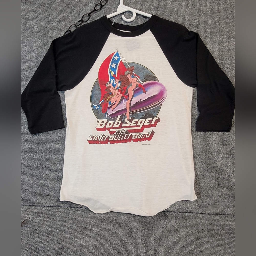 Bob SEGER AND THE SILVER BULLET BAND Black and White Graphic Raglan Tee THE Omni